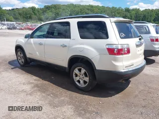 2008 GMC Acadia SLT1 z VIN 1GKER237X8J230560, wystawiony jako IAAI lot #42341077 z przebiegiem 219 282 mil mil oraz . Historia ofert i sprzedaży dostępna na DreamBid. Obrazek 3.