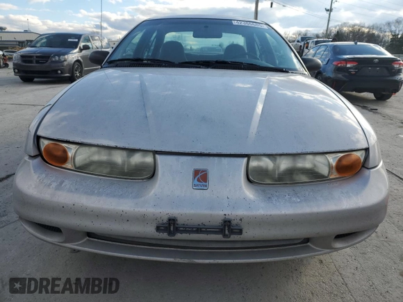2000 Saturn SL with VIN 1G8ZH5285YZ230599, listed as a Copart auction lot 42386685 with 328,710 mi miles and Clean Title. Bid and sale history available at carsss.com. Image 5.