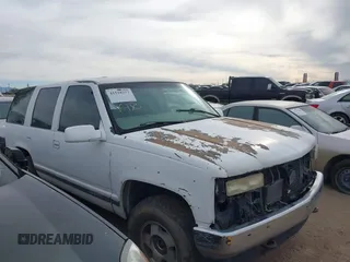 1997 Chevrolet Tahoe z VIN 1GNEK13RXVJ389741, wystawiony jako IAAI lot #41518277 z przebiegiem 124 870 mil mil oraz . Historia ofert i sprzedaży dostępna na DreamBid. Obrazek 1.