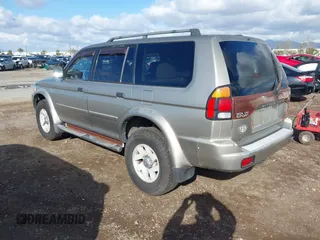 2002 Mitsubishi Montero Sport XLS with VIN JA4MT31R12P008023, listed as a IAAI auction lot 41753312 with 177,784 mi miles. Bid and sale history available at carsss.com. Image 3.