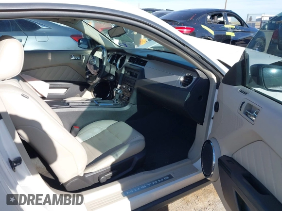 2011 Ford Mustang V6 with VIN 1ZVBP8AM2B5112645, listed as a IAAI auction lot 42062618 with 171,808 mi miles and . Bid and sale history available at DreamBid. Image 5.