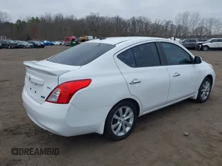 2014 Nissan Versa SV with VIN 3N1CN7AP6EL848965, listed as a IAAI auction lot 41810221 with 80,378 mi miles. Bid and sale history available at carsss.com. Image 4.