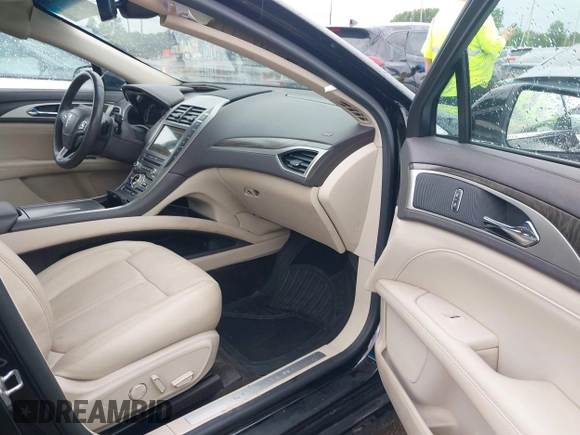 2017 Lincoln MKZ Reserve with VIN 3LN6L5FC5HR615781, listed as a IAAI auction lot 42419285 with 77,459 mi miles and . Bid and sale history available at DreamBid. Image 5.