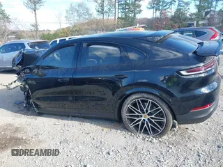 2024 Porsche Cayenne z VIN WP1BA2AYXRDA54884, wystawiony jako IAAI lot #41030563 z przebiegiem Nie podano mil oraz . Historia ofert i sprzedaży dostępna na DreamBid. Obrazek 14.