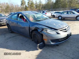 2010 Mazda 6 i Sport with VIN 1YVHZ8BHXA5M13018, listed as a IAAI auction lot 41785836 with 139,931 mi miles. Bid and sale history available at carsss.com. Image 1.