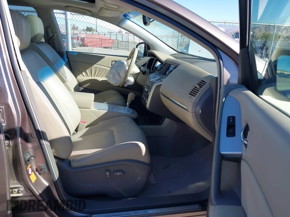 2009 Nissan Murano SL with VIN JN8AZ18UX9W008872, listed as a IAAI auction lot 41389435 with 150,488 mi miles. Bid and sale history available at carsss.com. Image 5.