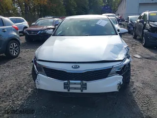 2016 Kia Optima LX with VIN KNAGT4L39G5098281, listed as a IAAI auction lot 40614976 with 99,914 mi miles. Bid and sale history available at carsss.com. Image 6.