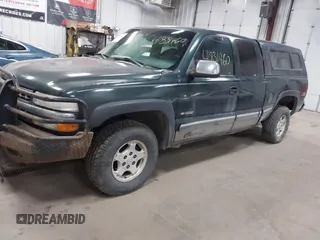 2002 Chevrolet Silverado 1500 LS with VIN 1GCEK19T62E159260, listed as a IAAI auction lot 41831460 with 191,127 mi miles. Bid and sale history available at carsss.com. Image 2.