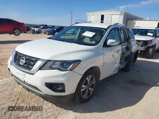 2017 Nissan Pathfinder Platinum with VIN 5N1DR2MM7HC673860, listed as a IAAI auction lot 41316250 with 124,117 mi miles and . Bid and sale history available at DreamBid. Image 19.