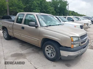 2005 Chevrolet Silverado 1500 LS with VIN 2GCEC19VX51360616, listed as a IAAI auction lot 42534081 with 206,879 mi miles and . Bid and sale history available at DreamBid. Image 1.