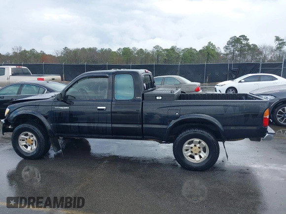 1998 Toyota Tacoma with VIN 4TAWN72N7WZ027838, listed as a IAAI auction lot 41717670 with 196,903 mi miles and . Bid and sale history available at DreamBid. Image 14.