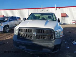2018 Ram 1500 Express z VIN 1C6RR7FT8JS153794, wystawiony jako IAAI lot #41072931 z przebiegiem 95 060 mil mil oraz . Historia ofert i sprzedaży dostępna na DreamBid. Obrazek 12.