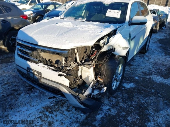 2021 Volkswagen Atlas Cross Sport 2.0T S with VIN 1V2GC2CA1MC220286, listed as a IAAI auction lot 41360496 with 43,836 mi miles. Bid and sale history available at carsss.com. Image 6.