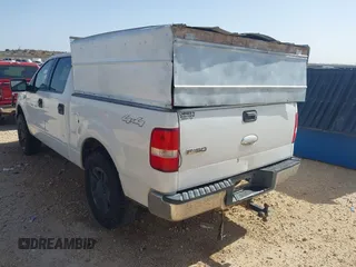 2008 Ford F-150 XLT z VIN 1FTPW14VX8KC56557, wystawiony jako IAAI lot #41809886 z przebiegiem 231 174 mil mil oraz . Historia ofert i sprzedaży dostępna na DreamBid. Obrazek 3.