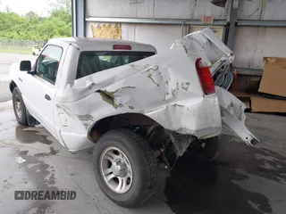 2001 Ford Ranger XL with VIN 1FTYR10D21TA72237, listed as a IAAI auction lot 42060247 with 165,331 mi miles and . Bid and sale history available at carsss.com. Image 3.