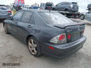 2001 Lexus IS 300 with VIN JTHBD182910025326, listed as a IAAI auction lot 42065225 with 238,472 mi miles. Bid and sale history available at carsss.com. Image 3.