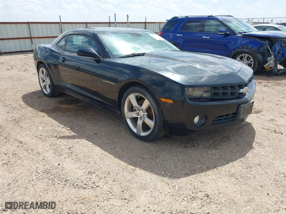 2011 Chevrolet Camaro 2LT with VIN 2G1FC1ED0B9133555, listed as a IAAI auction lot 42090498 with 130,640 mi miles. Bid and sale history available at carsss.com. Image 1.