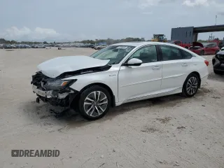 2018 Honda Accord Touring z VIN 1HGCV3F9XJA003121, wystawiony jako Copart lot #47599045 z przebiegiem 67 601 mil mil oraz Szkoda całkowita • Salvage title. Historia ofert i sprzedaży dostępna na DreamBid. Obrazek 1.
