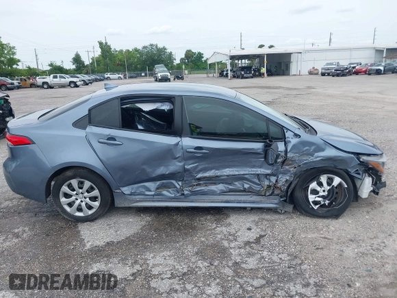 2024 Toyota Corolla LE z VIN 5YFB4MDE8RP090382, wystawiony jako IAAI lot #40120052 z przebiegiem 35 350 mil mil oraz . Historia ofert i sprzedaży dostępna na DreamBid. Obrazek 13.