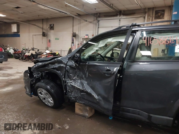 2022 Subaru Forester with VIN JF2SKACC1NH517798, listed as a IAAI auction lot 41658814 with 19,588 mi miles and . Bid and sale history available at DreamBid. Image 6.
