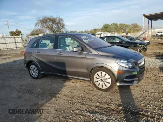 2017 Mercedes-Benz B Electric Drive with VIN WDDVP9AB6HJ015913, listed as a Copart auction lot 44676995 with Not Provided miles and Clean Title. Bid and sale history available at DreamBid. Image 4.