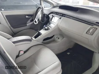 2010 Toyota Prius II z VIN JTDKN3DU5A0202648, wystawiony jako IAAI lot #42370455 z przebiegiem 188 906 mil mil oraz . Historia ofert i sprzedaży dostępna na DreamBid. Obrazek 5.