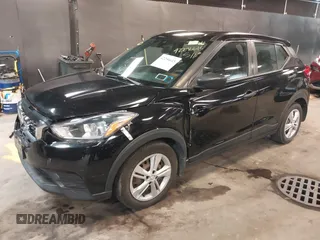 2020 Nissan Kicks S z VIN 3N1CP5BV2LL504266, wystawiony jako IAAI lot #42296615 z przebiegiem 55 944 mil mil oraz . Historia ofert i sprzedaży dostępna na DreamBid. Obrazek 2.