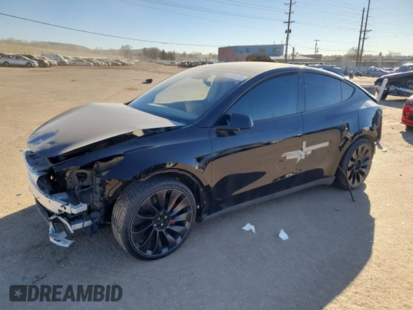 2022 Tesla Model Y Performance with VIN 7SAYGDEF3NF446769, listed as a Copart auction lot 83702074 with 32,895 mi miles and Salvage title. Bid and sale history available at DreamBid. Image 1.