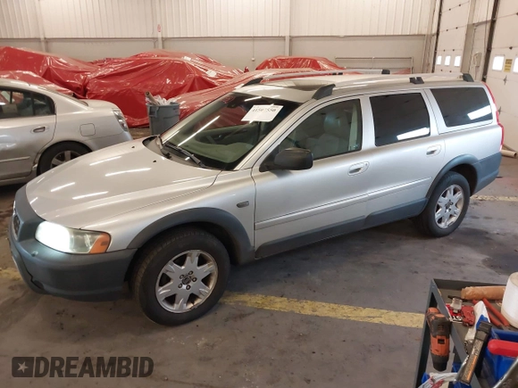2005 Volvo XC70 with VIN YV1SZ592651196201, listed as a IAAI auction lot 41507550 with 244,252 mi miles and . Bid and sale history available at DreamBid. Image 2.