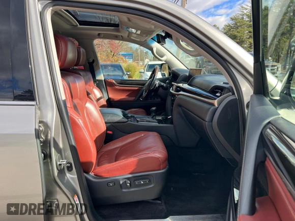 2016 Lexus LX 570 with VIN JTJHY7AX7G4203810, listed as a Copart auction lot 80800914 with 296,703 mi miles and Clean Title. Bid and sale history available at DreamBid. Image 5.