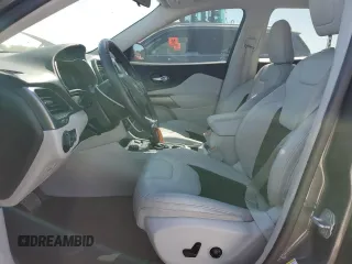 2020 Jeep Cherokee Latitude Plus с VIN 1C4PJMLB2LD571373, выставлен на аукционе Copart как лот 56059925 с пробегом 165 304 миль миль и На запчасти • Non repairable. История ставок и продаж доступна на DreamBid. Изображение 7.