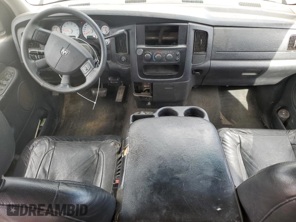 2005 Dodge 1500 SLT z VIN 1D7HU18D95S240346, wystawiony jako Copart lot #56873935 z przebiegiem 306 734 mil mil oraz Szkoda całkowita • Salvage title. Historia ofert i sprzedaży dostępna na DreamBid. Obrazek 8.
