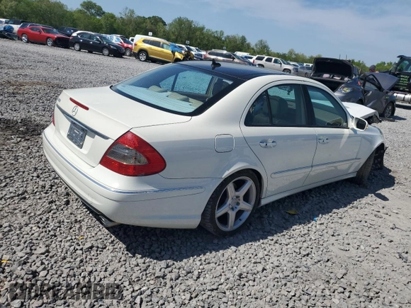 2009 Mercedes-Benz E 350 Luxury with VIN WDBUF56XX9B420690, listed as a Copart auction lot 52776355 with 187,756 mi miles and Salvage Title. Bid and sale history available at DreamBid. Image 3.
