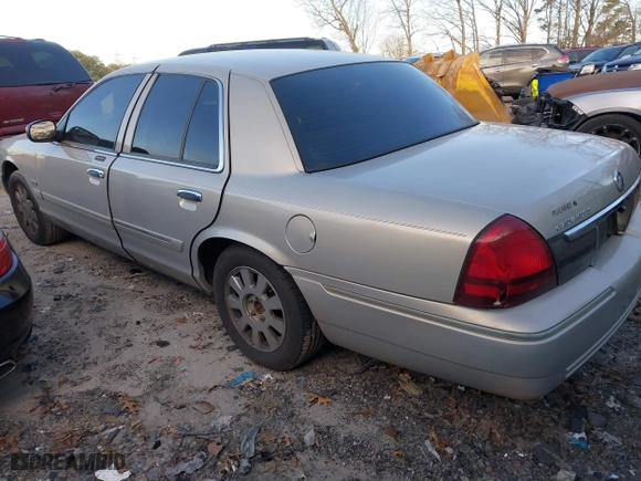 2007 Mercury Grand Marquis LS with VIN 2MEHM75V77X605048, listed as a IAAI auction lot 41622774 with 172,354 mi miles. Bid and sale history available at carsss.com. Image 3.