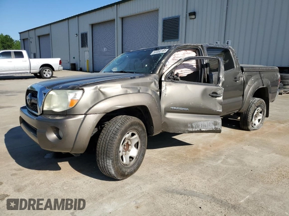 2011 Toyota Tacoma PreRunner z VIN 3TMJU4GNXBM119157, wystawiony jako Copart lot #53353185 z przebiegiem 355 118 mil mil oraz Szkoda całkowita • Salvage title. Historia ofert i sprzedaży dostępna na DreamBid. Obrazek 1.
