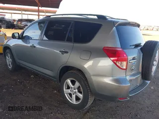 2008 Toyota RAV4 with VIN JTMBK33V985061258, listed as a IAAI auction lot 41668415 with 204,012 mi miles. Bid and sale history available at carsss.com. Image 3.