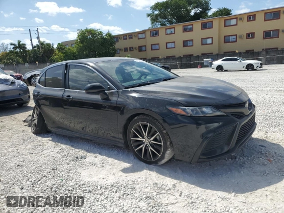 2021 Toyota Camry SE Nightshade with VIN 4T1G11AK9MU617067, listed as a Copart auction lot 54535375 with 225,675 mi miles and Non Repairable. Bid and sale history available at carsss.com. Image 4.