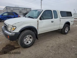 1998 Toyota Tacoma with VIN 4TAWN72N8WZ113174, listed as a Copart auction lot 84641064 with 148,221 mi miles and Salvage Title. Bid and sale history available at DreamBid. Image 1.