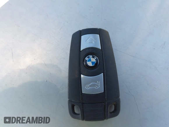 2015 BMW X1 sDrive28i z VIN WBAVM1C5XFV315999, wystawiony jako IAAI lot #42326240 z przebiegiem 120 961 mil mil oraz . Historia ofert i sprzedaży dostępna na DreamBid. Obrazek 11.