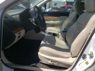2014 Subaru Outback 2.5i Limited with VIN 4S4BRBLCXE3322971, listed as a Copart auction lot 68278084 with 123,933 mi miles and Salvage Title. Bid and sale history available at carsss.com. Image 7.