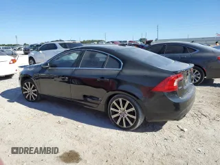 2015 Volvo S60 T5 Drive-E Platinum with VIN YV140MFD6F2301849, listed as a Copart auction lot 82231124 with Not Provided miles and Clean Title. Bid and sale history available at carsss.com. Image 2.