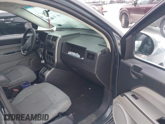 2007 Jeep Compass Sport with VIN 1J8FF47W37D260933, listed as a IAAI auction lot 41339447 with 0 mi miles. Bid and sale history available at carsss.com. Image 5.