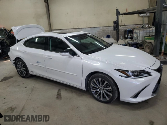 2021 Lexus ES with VIN 58ADA1C14MU011370, listed as a Copart auction lot 44731125 with 47,681 mi miles and Salvage Title. Bid and sale history available at carsss.com. Image 4.