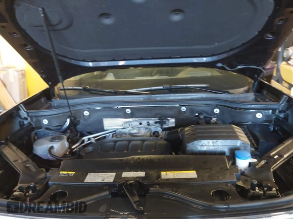 2024 Volkswagen Atlas SEL with VIN 1V2BR2CA0RC543907, listed as a IAAI auction lot 41704653 with 13,549 mi miles and . Bid and sale history available at DreamBid. Image 10.