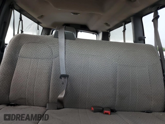 2014 Chevrolet Express Passenger LT z VIN 1GAZG1FG2E1154233, wystawiony jako Copart lot #63480385 z przebiegiem Nie podano mil oraz Nie do naprawy • Non repairable. Historia ofert i sprzedaży dostępna na DreamBid. Obrazek 10.