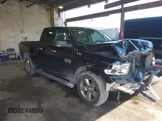 2017 Ram 1500 SLT z VIN 1C6RR7GG8HS854489, wystawiony jako IAAI lot #41856342 z przebiegiem 162 934 mil mil oraz . Historia ofert i sprzedaży dostępna na DreamBid. Obrazek 1.