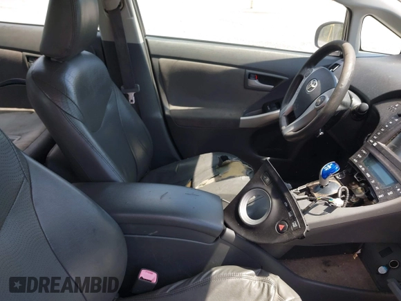 2010 Toyota Prius II with VIN JTDKN3DU7A0094498, listed as a IAAI auction lot 42071986 with 277,660 mi miles. Bid and sale history available at carsss.com. Image 5.