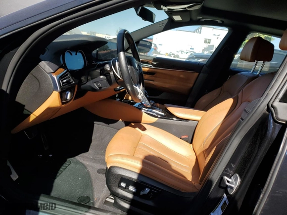 2018 BMW 6 Series 640i xDrive with VIN WBAJV6C57JBK07908, listed as a Copart auction lot 82685134 with 43,901 mi miles and Salvage Title. Bid and sale history available at carsss.com. Image 7.