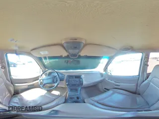 1997 Ford Explorer XLT z VIN 1FMDU35P4VZB06107, wystawiony jako Copart lot #52797485 z przebiegiem 172 186 mil mil oraz Szkoda całkowita • Salvage title. Historia ofert i sprzedaży dostępna na DreamBid. Obrazek 14.