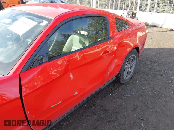 2011 Ford Mustang V6 with VIN 1ZVBP8AM3B5109480, listed as a IAAI auction lot 41783531 with 211,866 mi miles and . Bid and sale history available at DreamBid. Image 17.